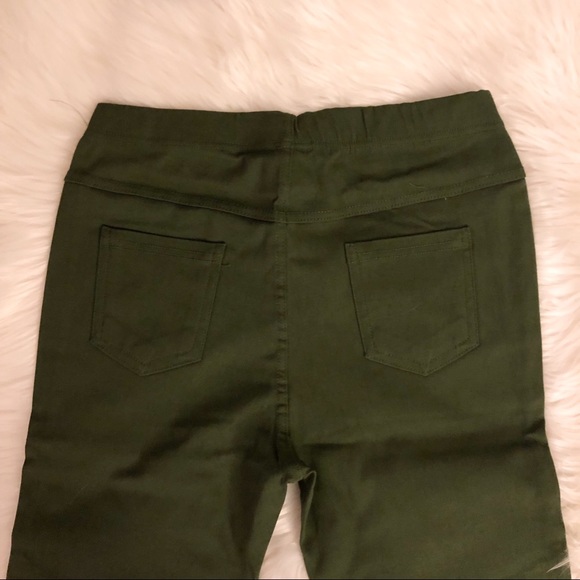 ❗️LAST❗️Olive Moto Leggings with Back Pockets - Picture 5 of 5